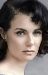 Миа Киршнер